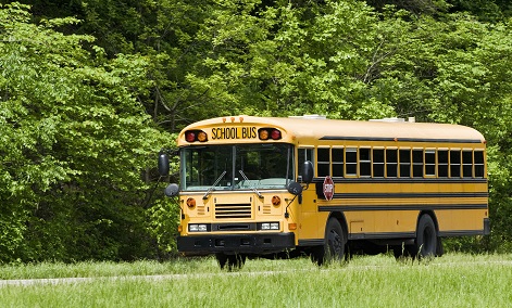 Le school bus, qui conduit les enfants à l'école aux États-Unis